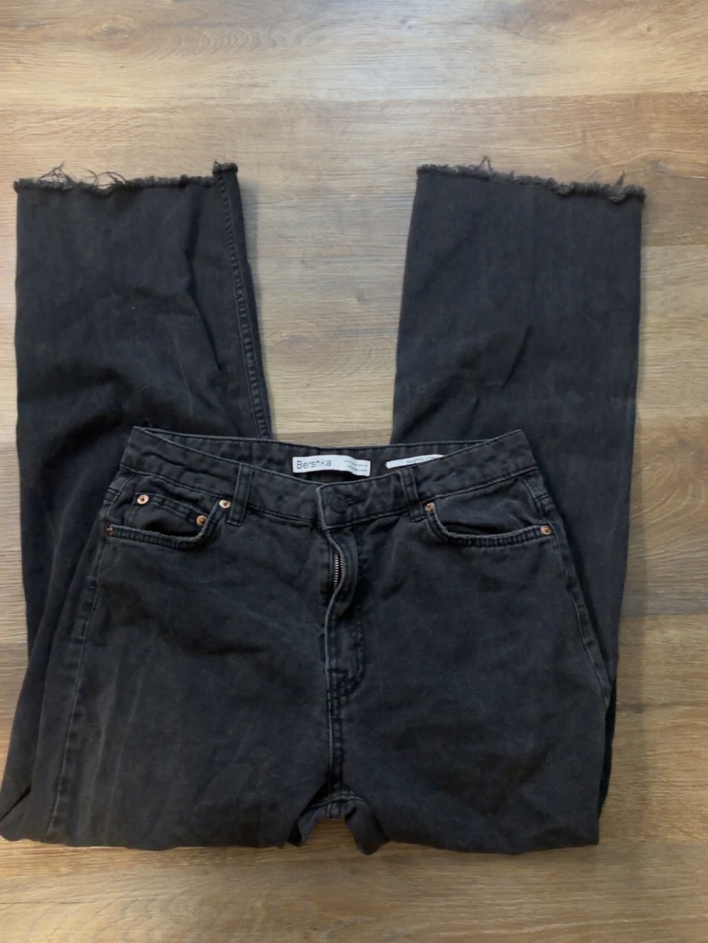 Bershka Black Straight-Leg High-Rise Jeans with Raw Hem